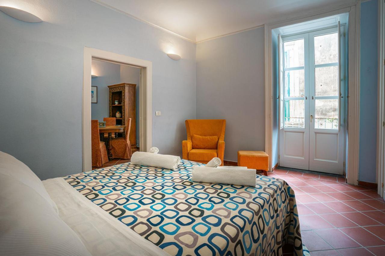 I Tre Balconi Di Via Roma Apartment Syrakusa Exteriör bild