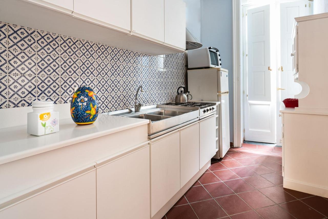 I Tre Balconi Di Via Roma Apartment Syrakusa Exteriör bild