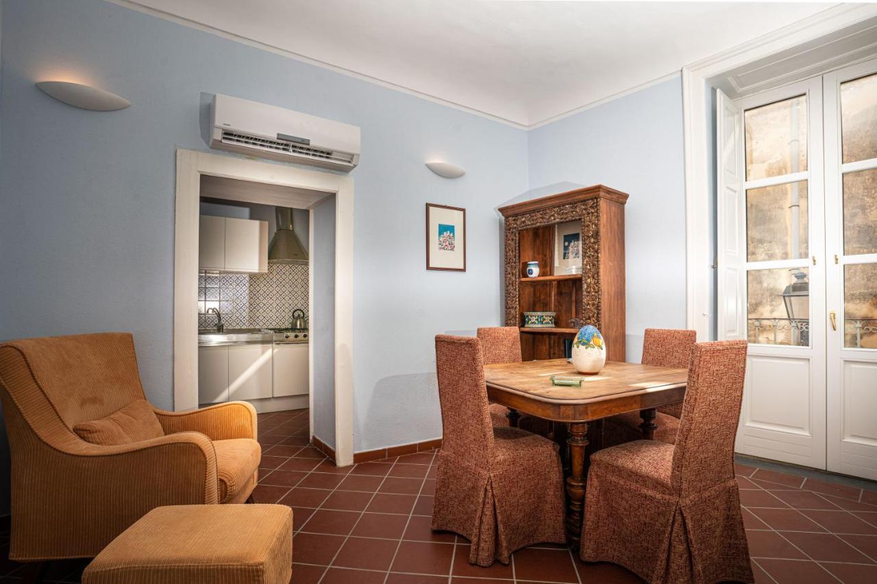 I Tre Balconi Di Via Roma Apartment Syrakusa Exteriör bild